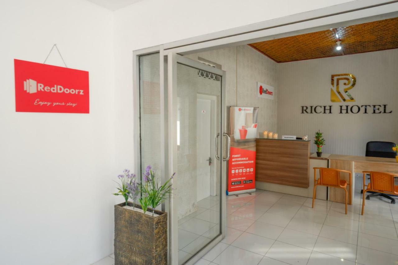 Reddoorz Near Mataram University מראה חיצוני תמונה